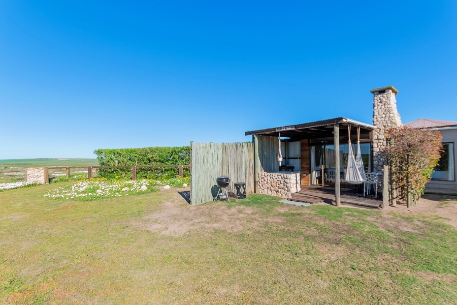 5 Bedroom Property for Sale in Trekoskraal Western Cape